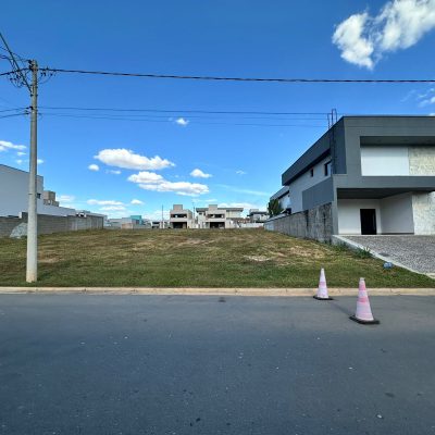 0220c9be-352a-4cd2-a2be-2a55fee12bed.jpg