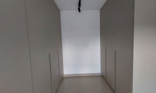 1c9f6403-e8e8-480b-ba38-fe0af5b1ebc2.jpg