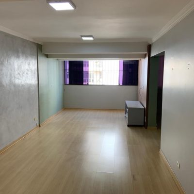 37efdc23-78dd-4b8f-8b48-1be0b7a7be79.jpg