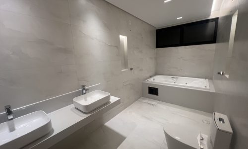 52f498d9-4944-4cf3-9df9-8fd0d52609c3.jpg