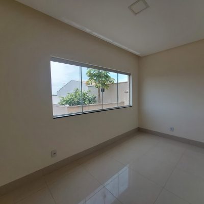573f2d63-8aae-4240-ae9e-0ebe977b39a3.jpg