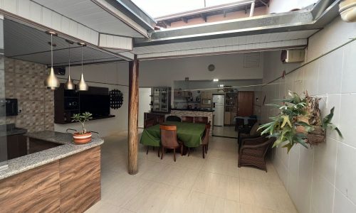 5bed2793-484d-4fb1-a06a-52f6cecd85ec.jpeg