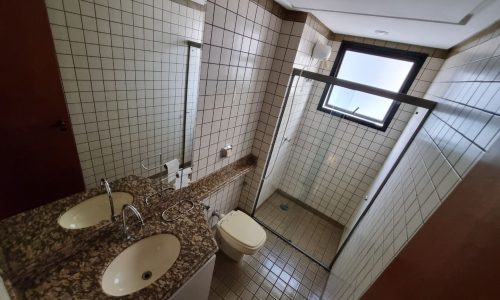 913adb81-1dca-4377-adf5-ff6c3f9c2af7.jpg
