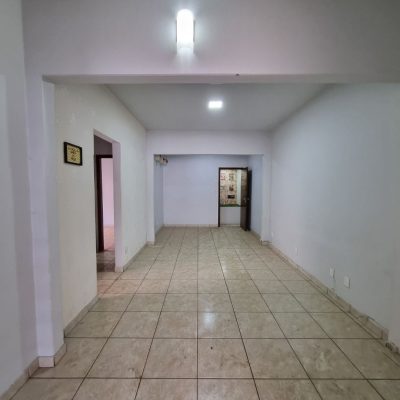b4258ce3-0e89-4888-bf78-aadaee32089c.jpg