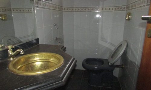 d828ffe3-5c96-495f-b04e-7c525a5b7bed.jpeg